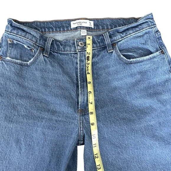 Abercrombie & Fitch - The Baggy Low Rise - Curve Love - Size 28/6R - Medium Wash - Picture 10 of 12